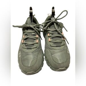 Under Armour Women's Size 8.5 Charged Verssert Speckle Green Pink Shoes Running